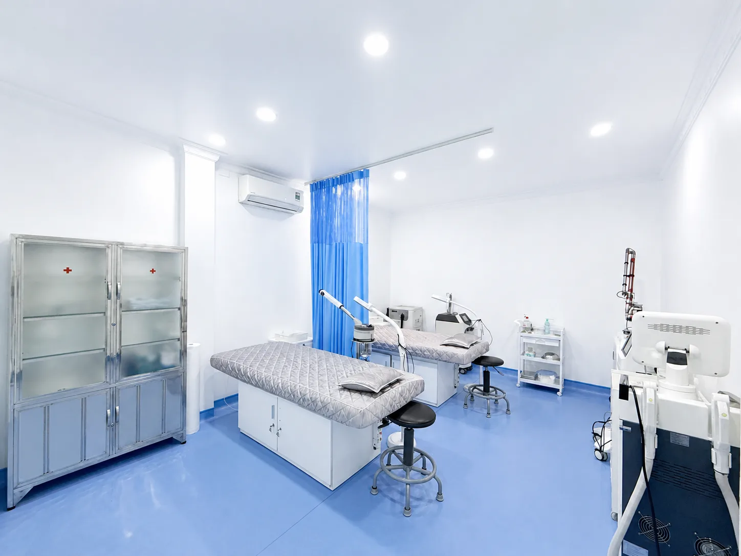 Phòng thủ thuật laser