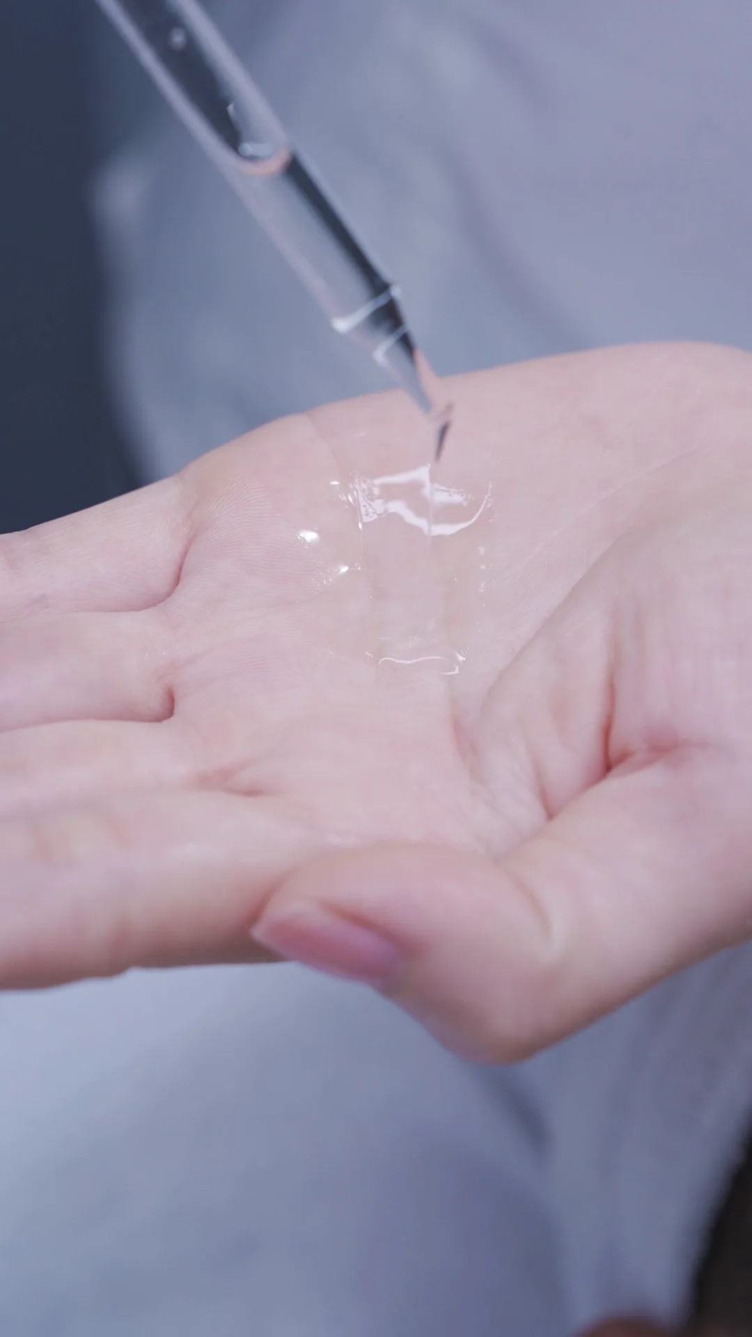Lấy serum trẻ hoá
